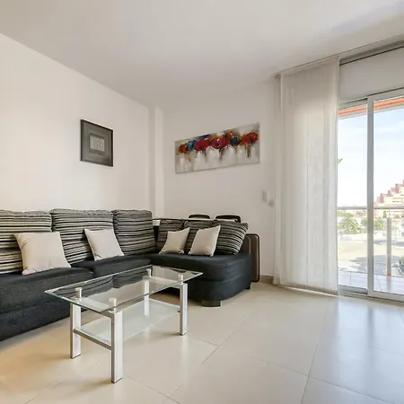 Apartment Beautiful With View Roses